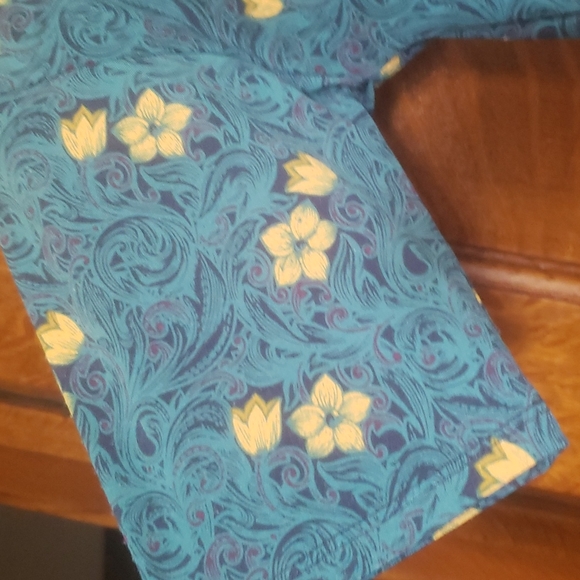 LULUROE Women's Sz. Lrg. - Picture 4 of 8